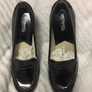 Micheal Kors Heeled Loafers - DEEP PLUM